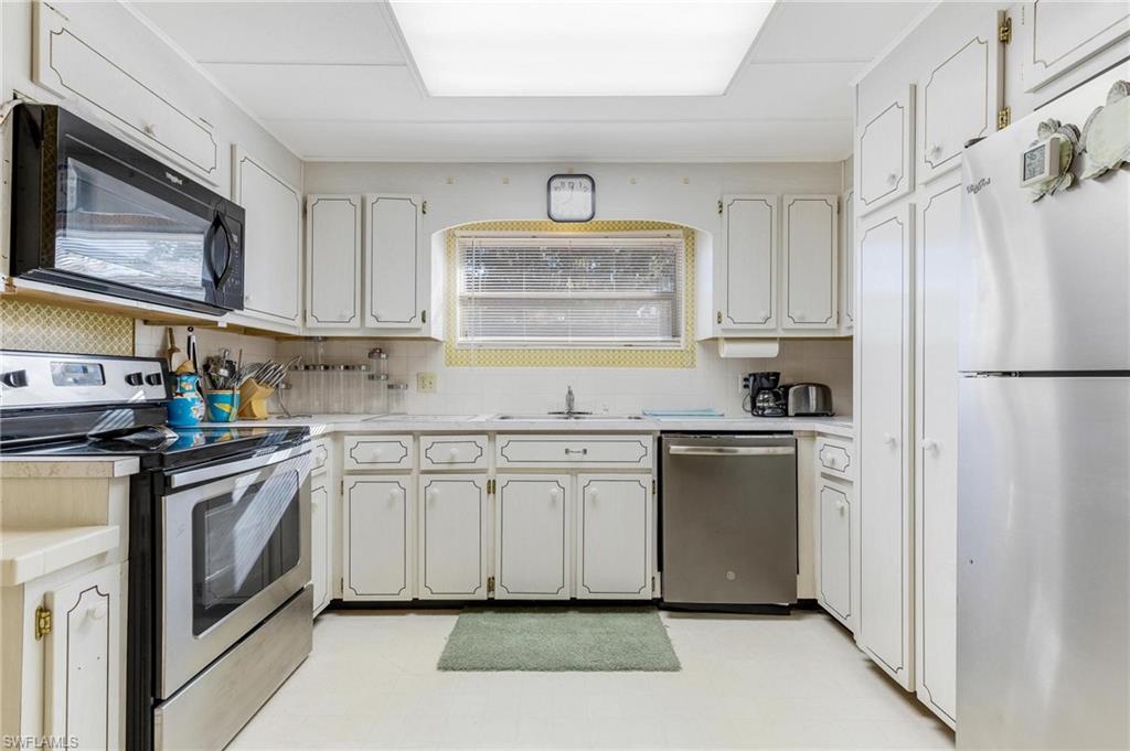 OAK PARK VILLAGE CO-OP INC - Residential