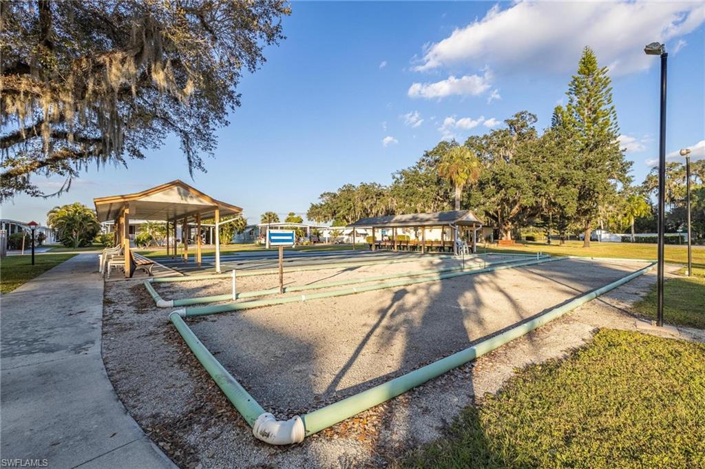 OAK PARK VILLAGE CO-OP INC - Residential