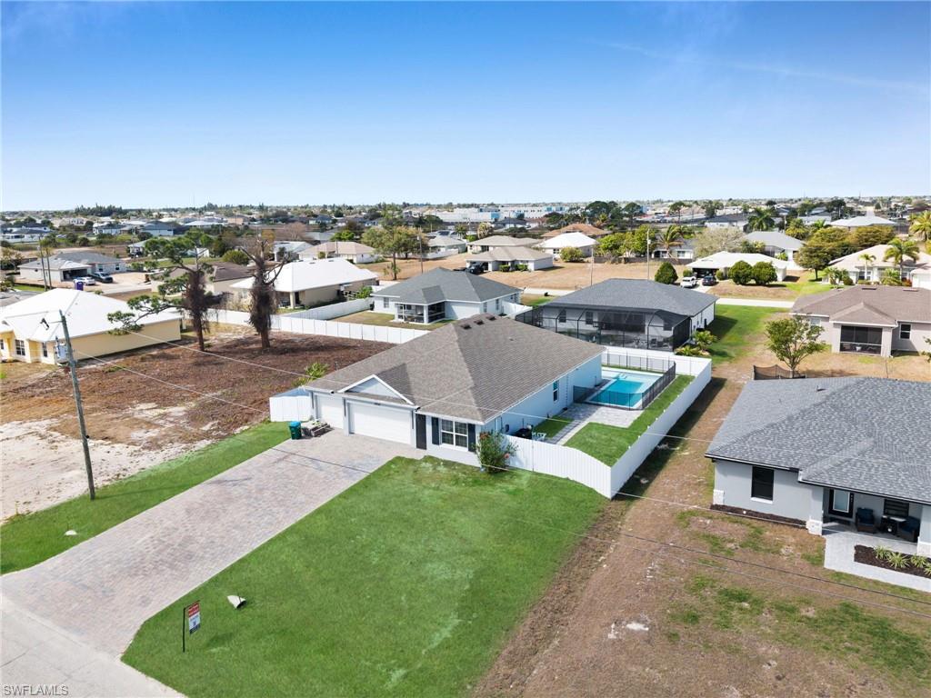 CAPE CORAL - Residential