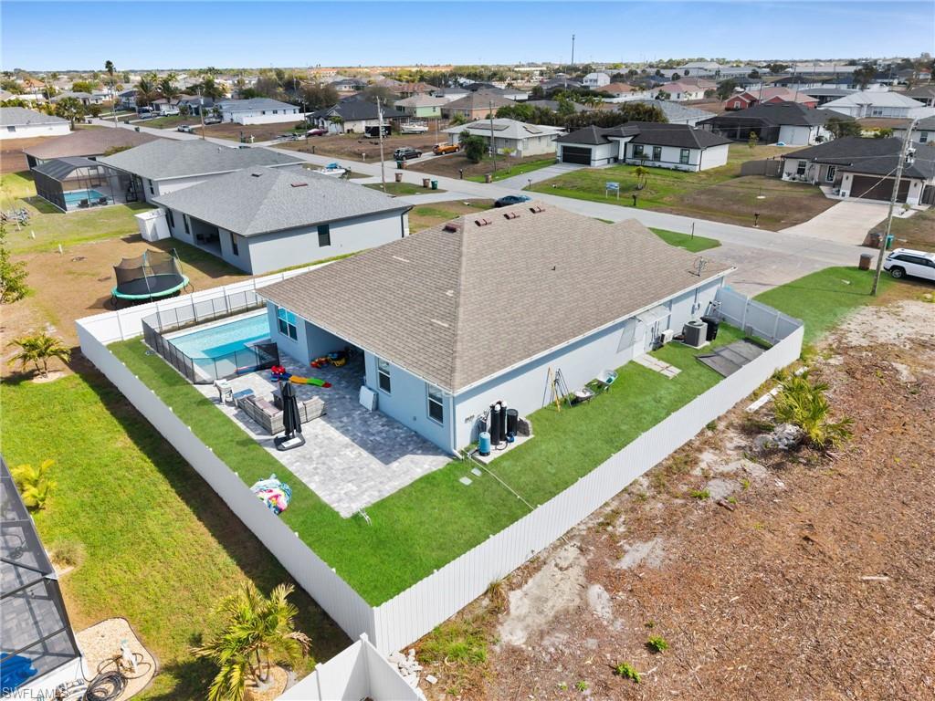 CAPE CORAL - Residential