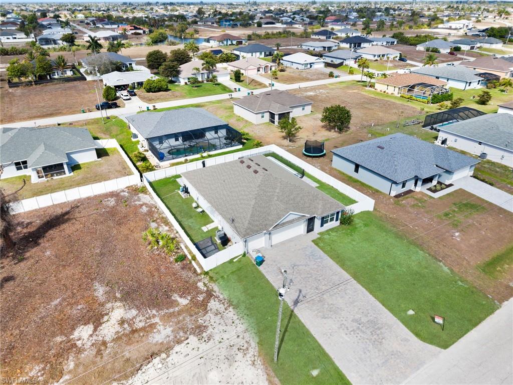 CAPE CORAL - Residential