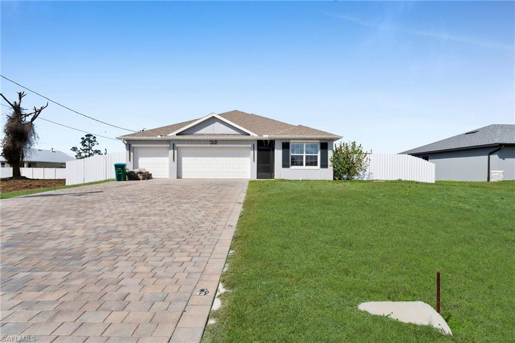 CAPE CORAL - Residential