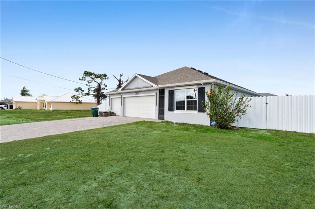 CAPE CORAL - Residential