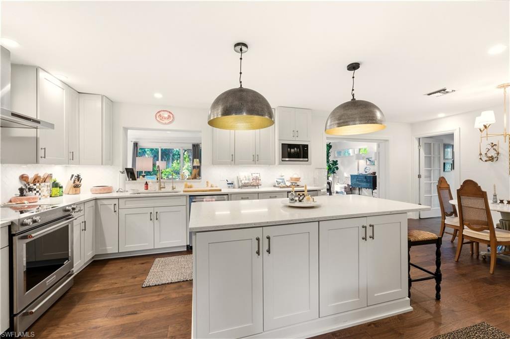 GOLDEN GATE ESTATES - Residential