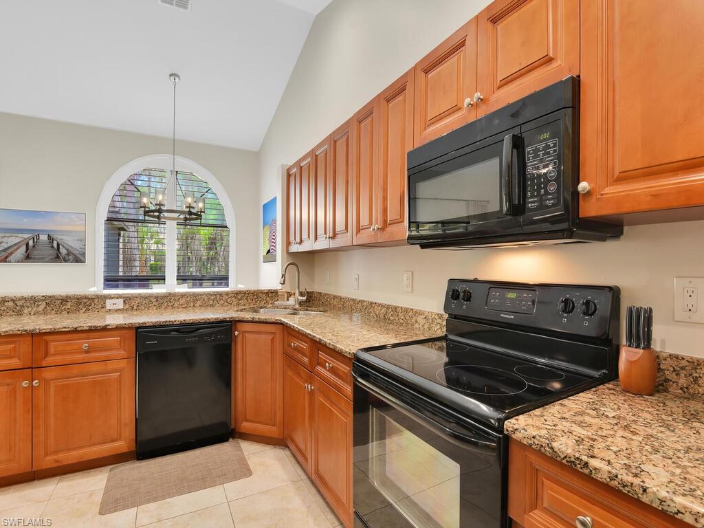 HUNTERS RIDGE - Residential