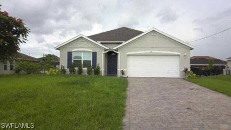 4 bedrooms 2 baths home located in the heart of Lehigh Acres.