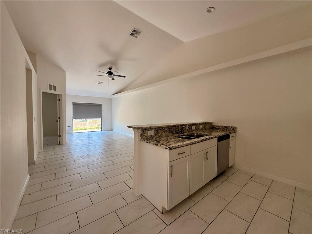 CAPE CORAL - Residential Lease