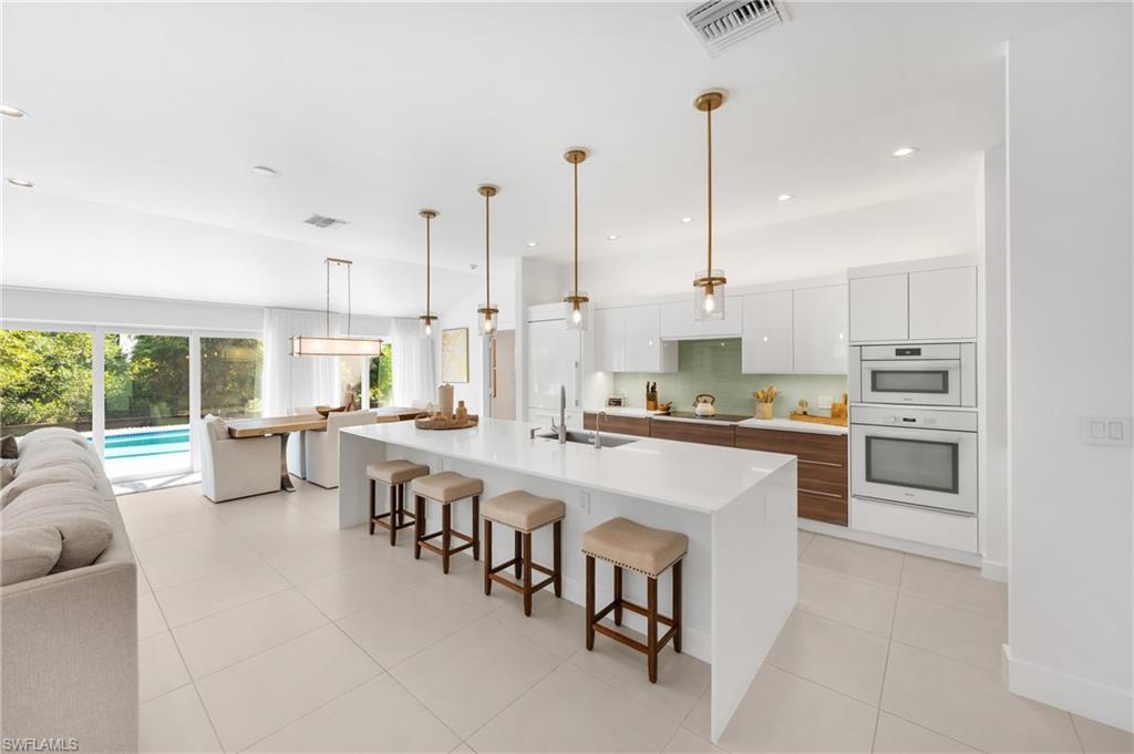 PARK SHORE - Residential