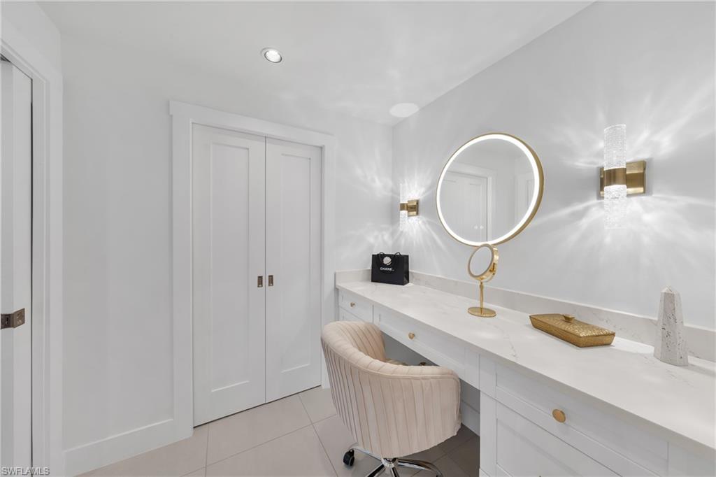 PARK SHORE - Residential