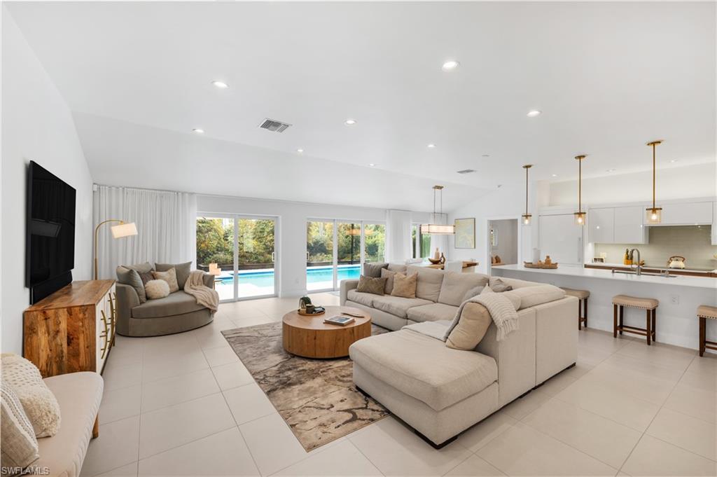 PARK SHORE - Residential