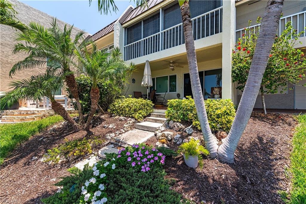 NAPLES BAY CLUB - Residential