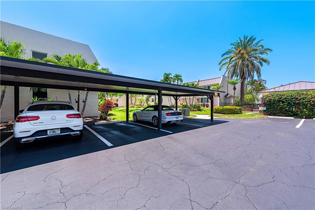 NAPLES BAY CLUB - Residential