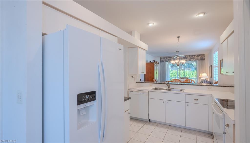 VILLAS AT COUNTRY CREEK - Residential