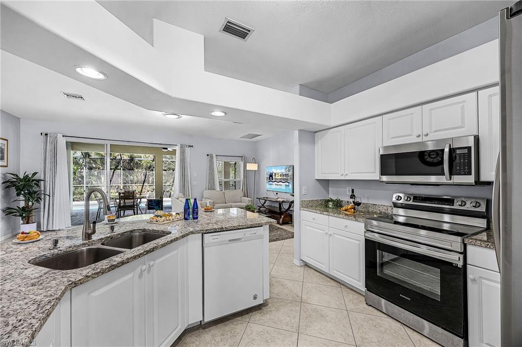 CAPE CORAL - Residential Lease