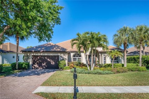 379 Cypress WAY W NAPLES FL 34110