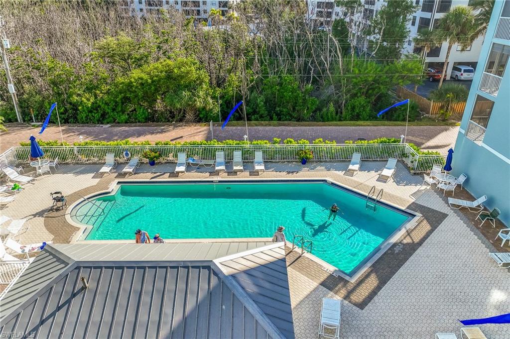 CAPTAINS BAY SOUTH - Residential