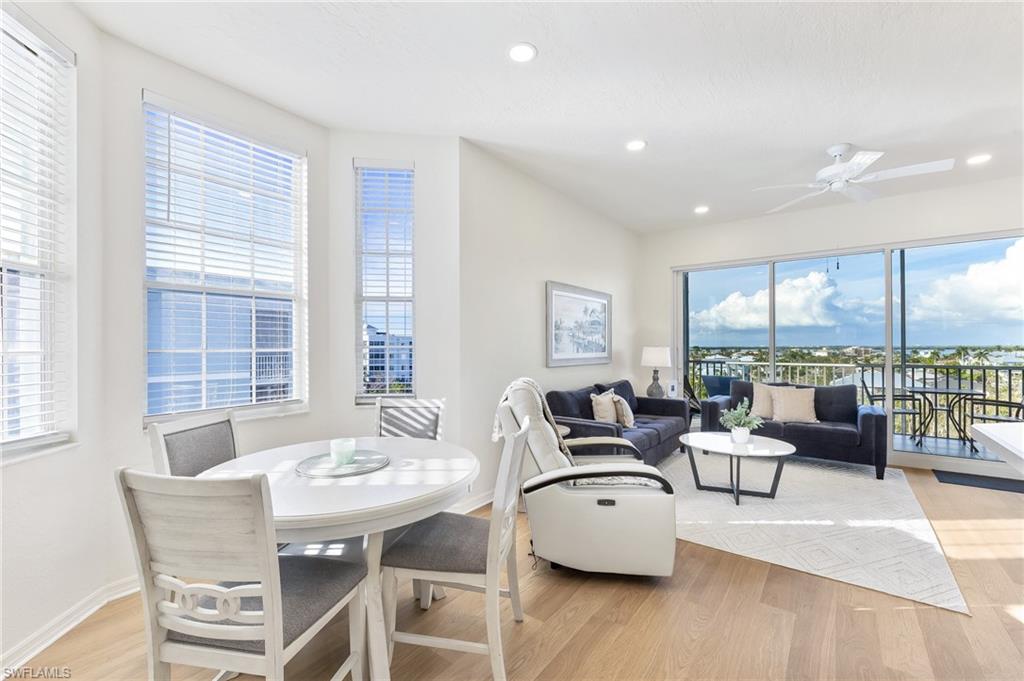 CAPTAINS BAY SOUTH - Residential