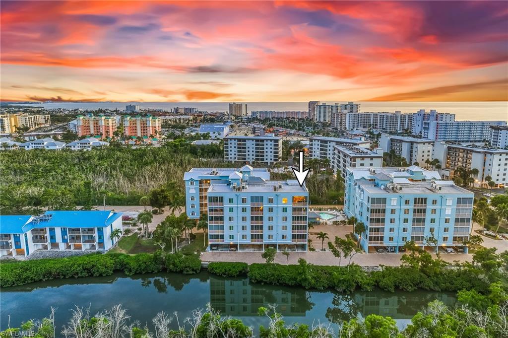 CAPTAINS BAY SOUTH - Residential