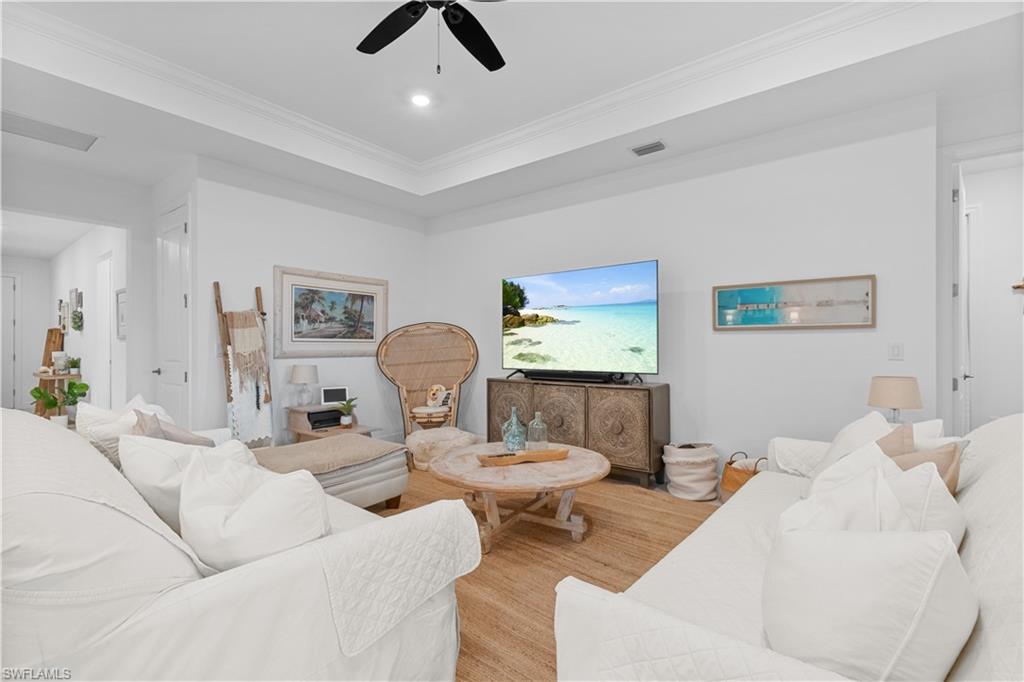 EDGEWATER - Residential