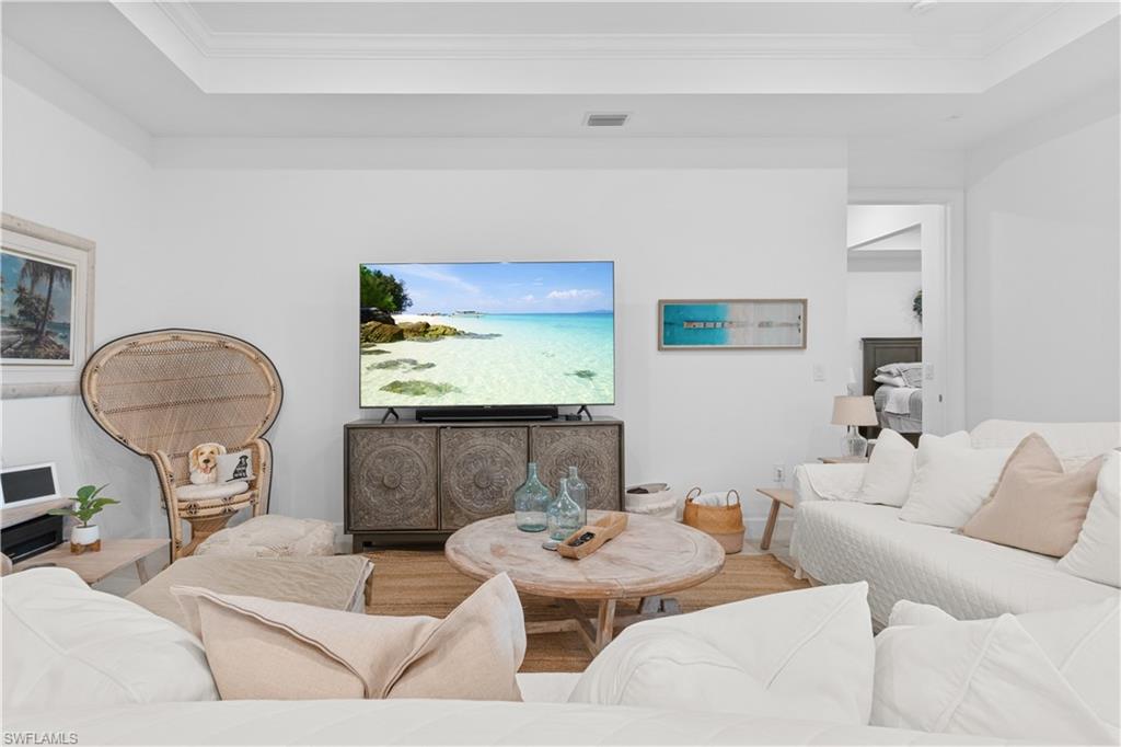 EDGEWATER - Residential