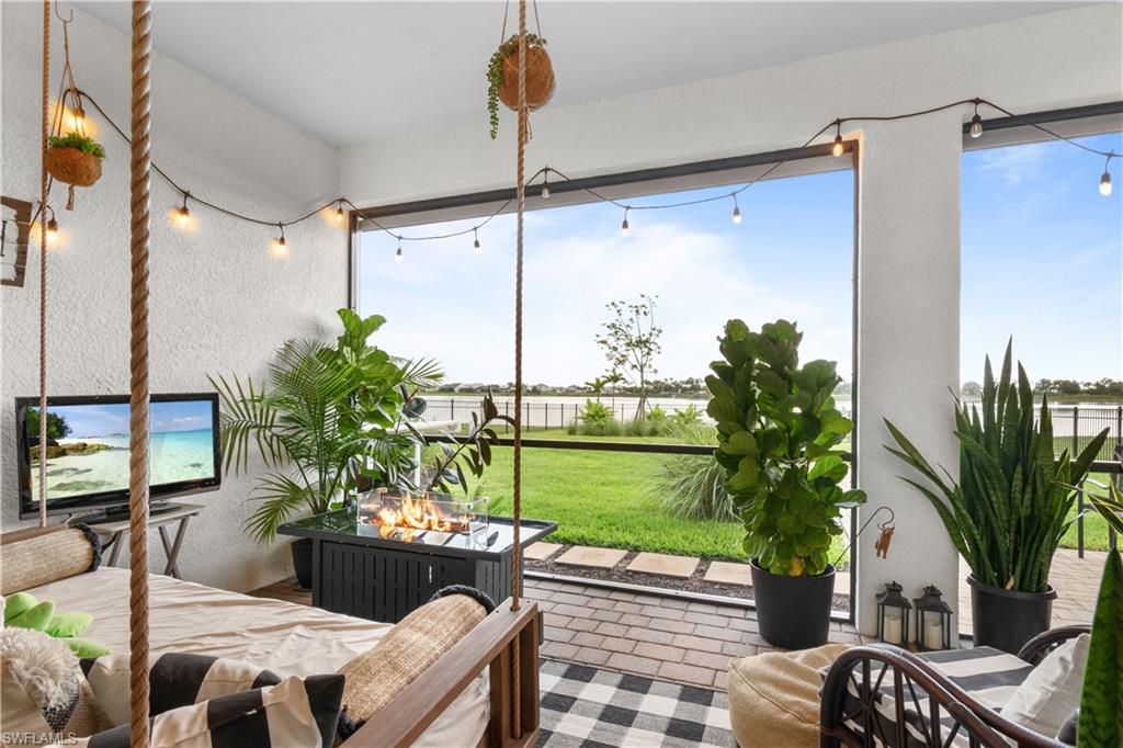 EDGEWATER - Residential