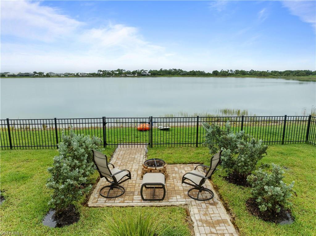 EDGEWATER - Residential