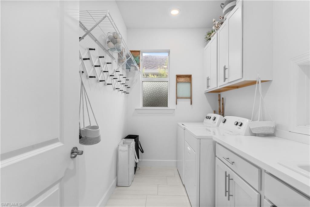 EDGEWATER - Residential