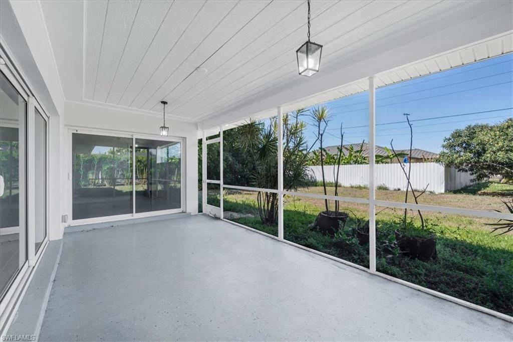 CAPE CORAL - Residential