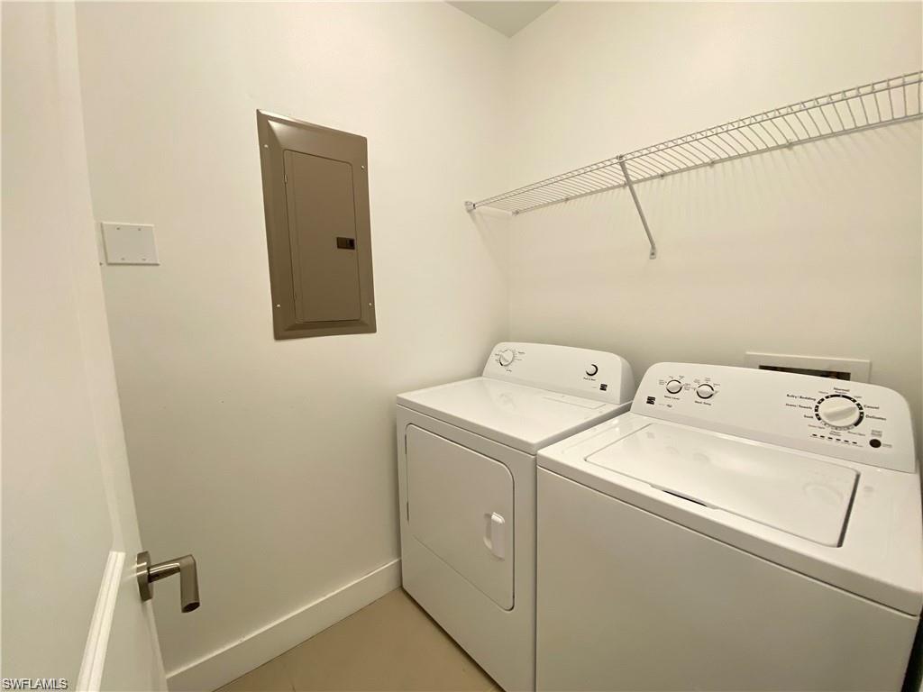 ROYAL POINTE - Residential