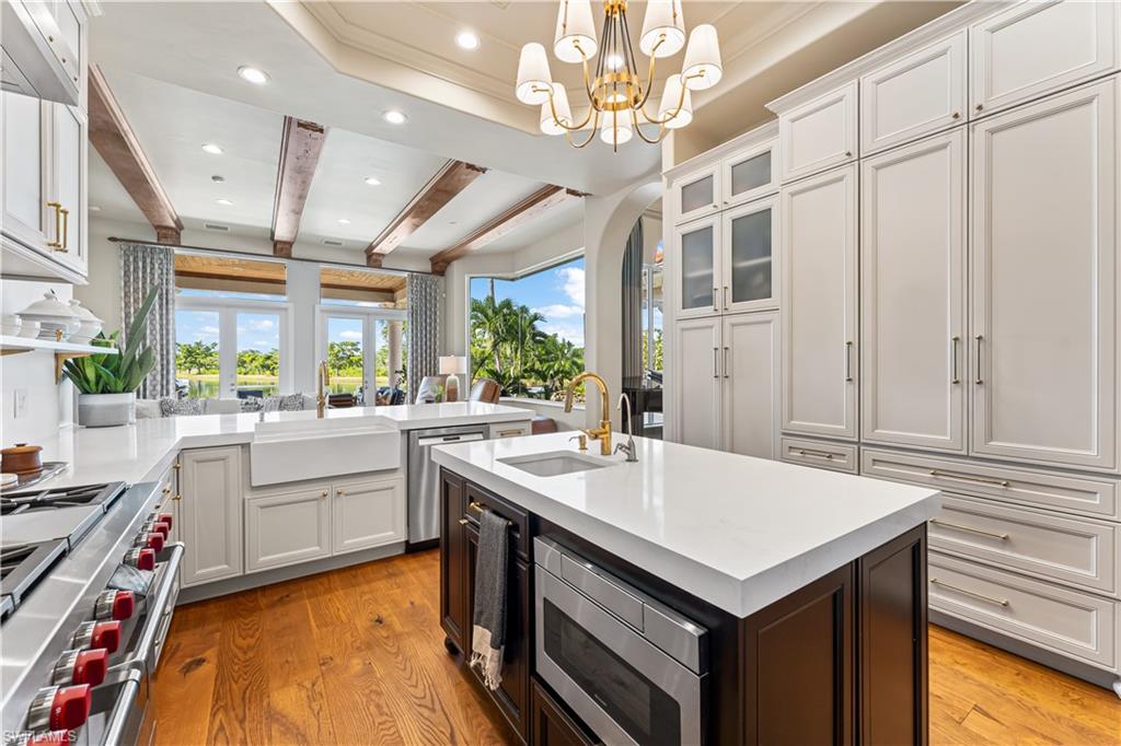 ADMIRAL'S ISLE - Residential