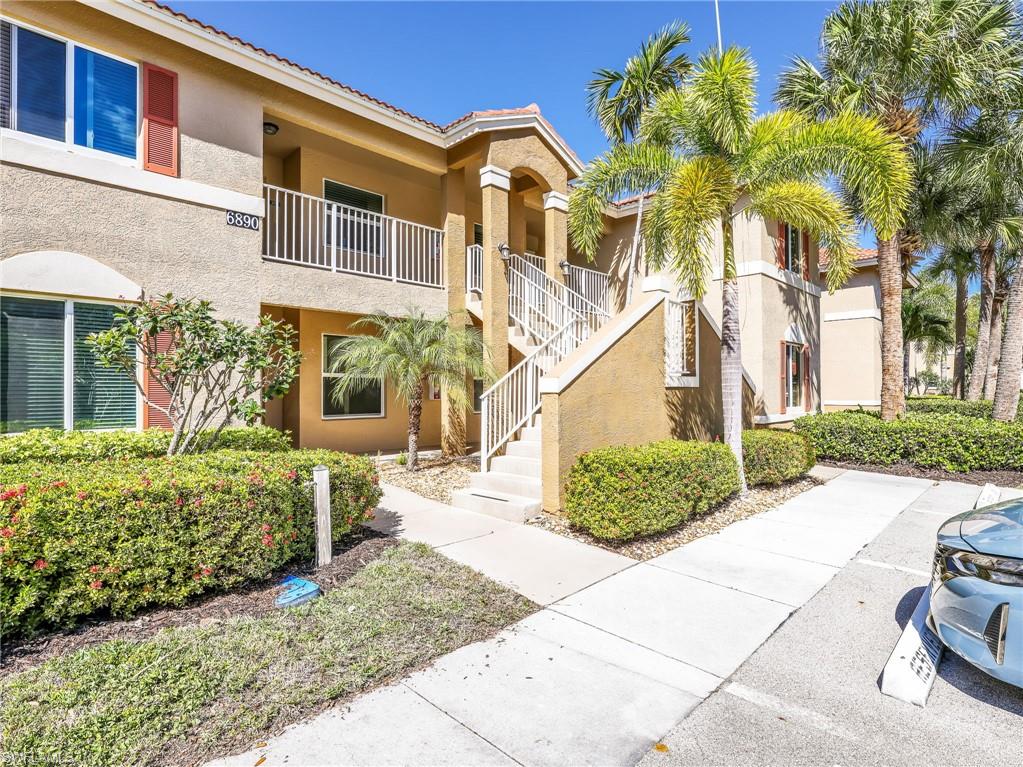 HUNTINGTON LAKES - Residential