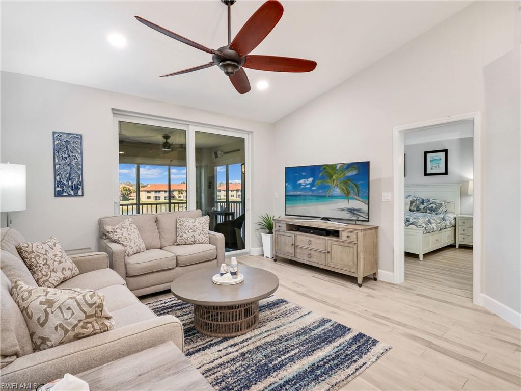 HUNTINGTON LAKES - Residential