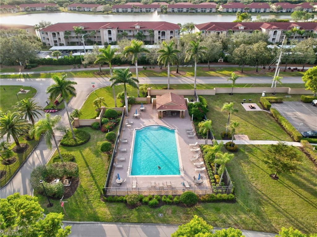 HUNTINGTON LAKES - Residential