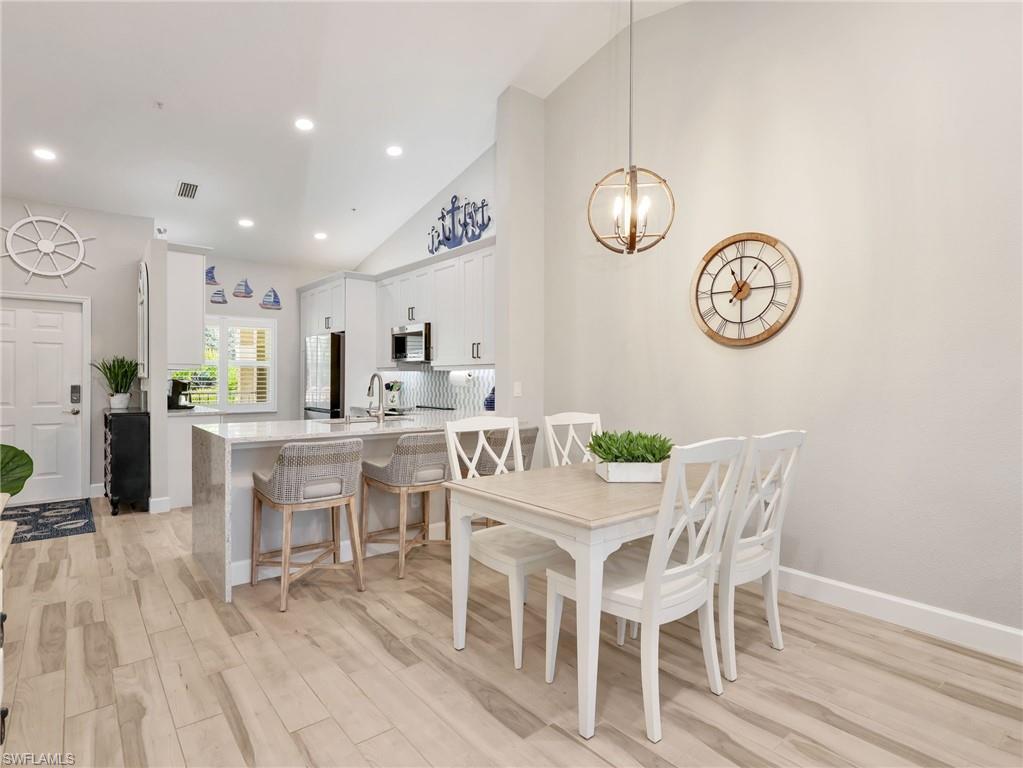 HUNTINGTON LAKES - Residential