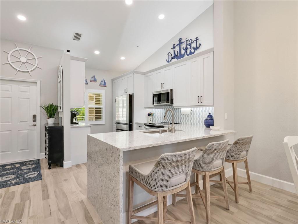 HUNTINGTON LAKES - Residential