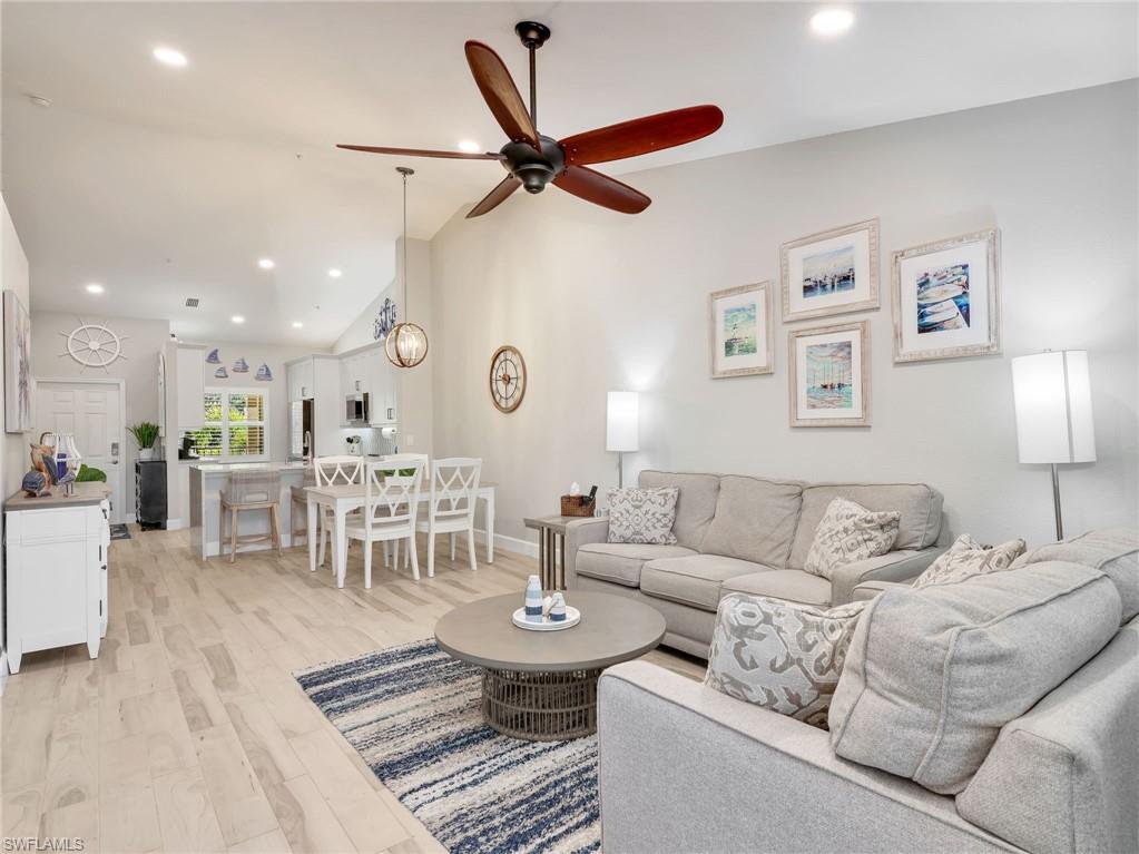 HUNTINGTON LAKES - Residential