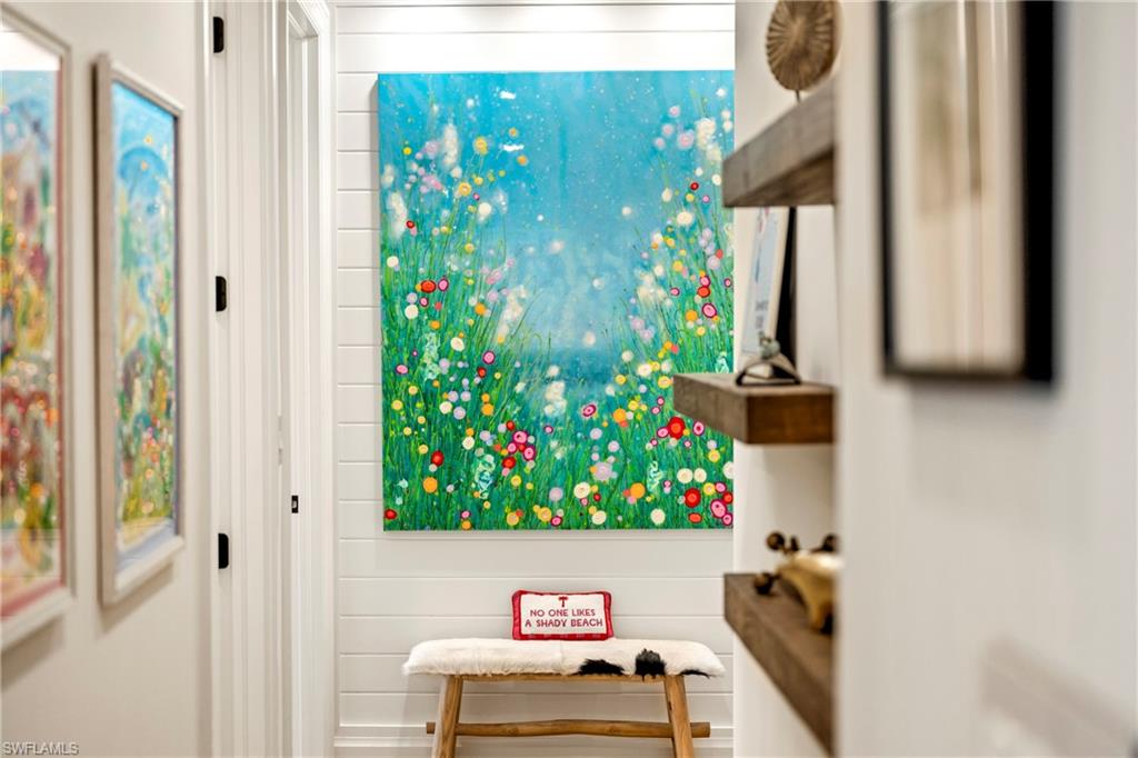 ELEVEN ELEVEN CENTRAL - Residential