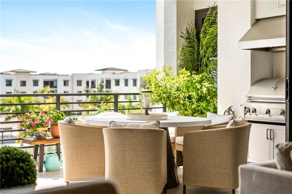 ELEVEN ELEVEN CENTRAL - Residential