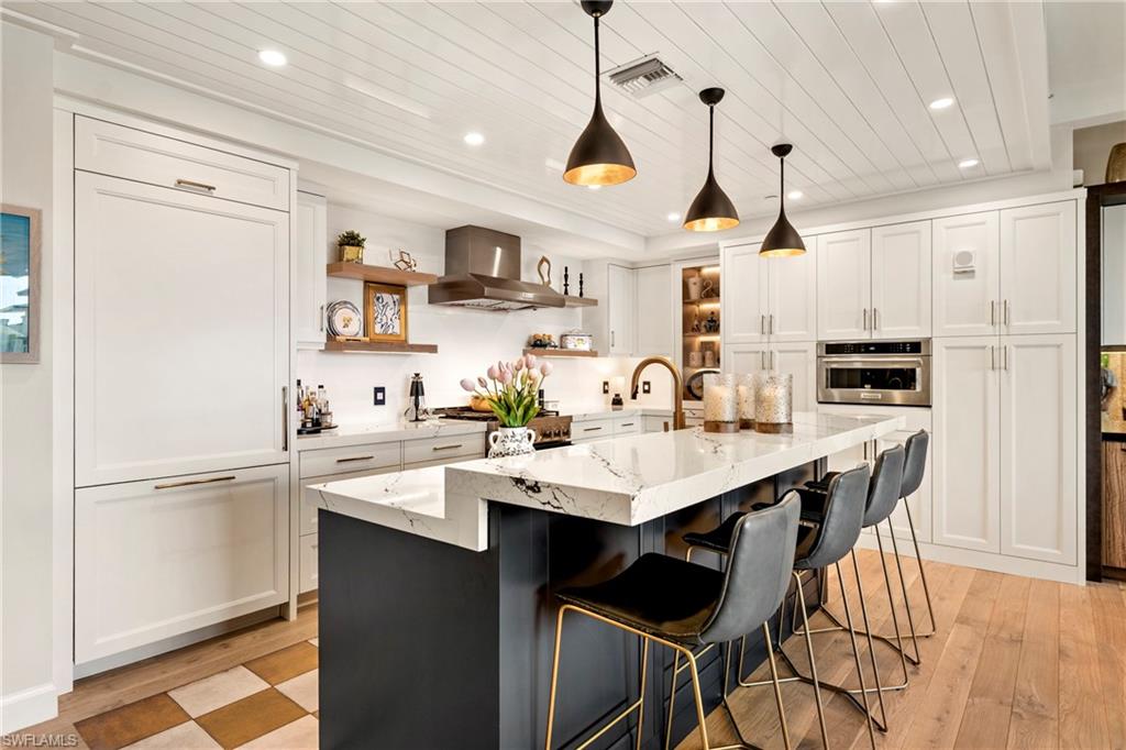 ELEVEN ELEVEN CENTRAL - Residential