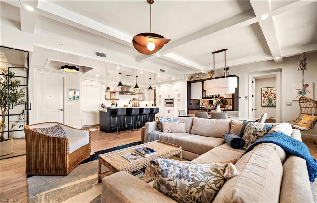 ELEVEN ELEVEN CENTRAL - Residential