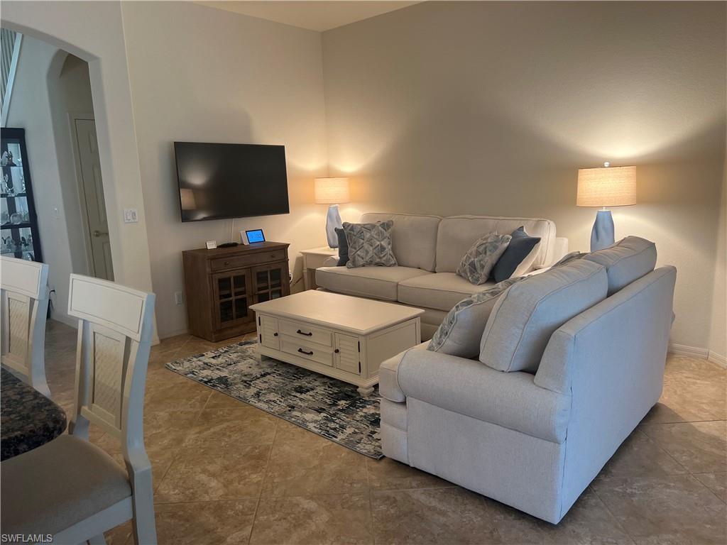 CARLTON LAKES - Residential Lease