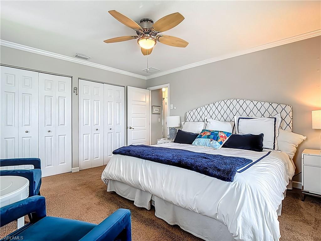 SIESTA ISLES - Residential