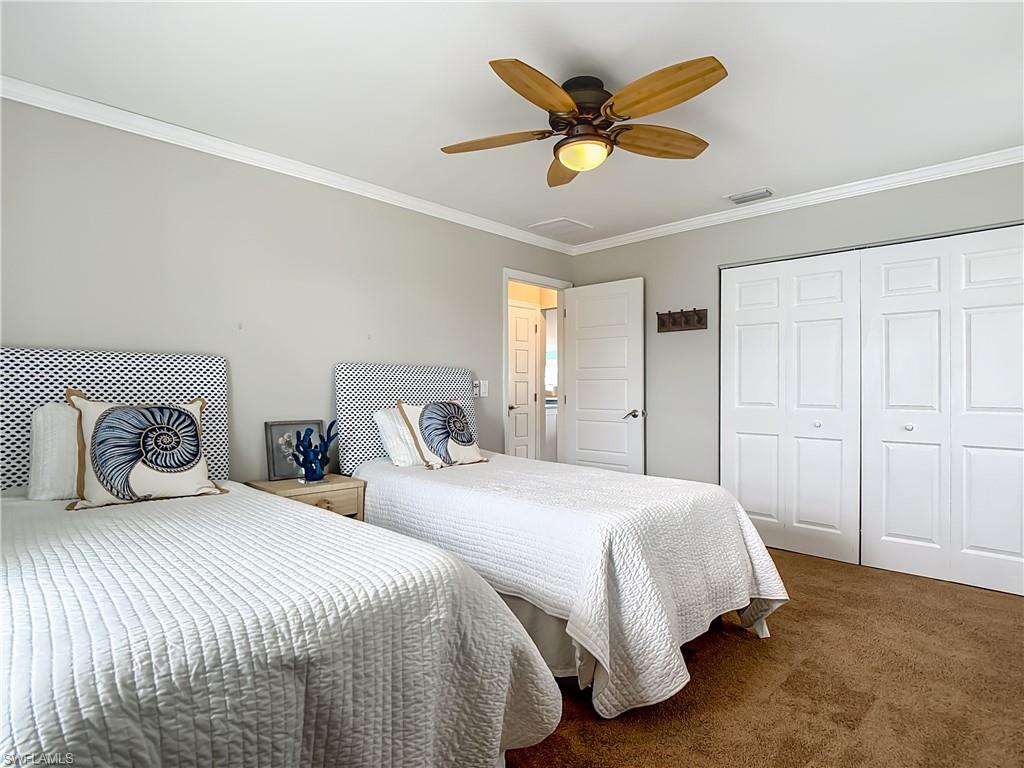 SIESTA ISLES - Residential