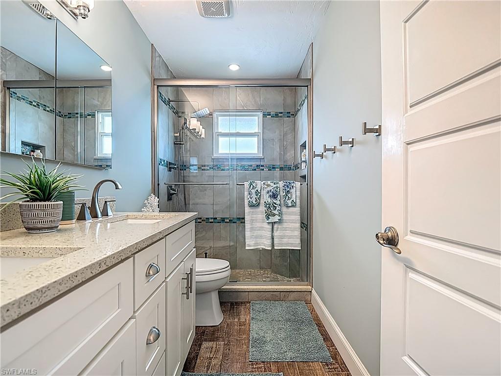 SIESTA ISLES - Residential