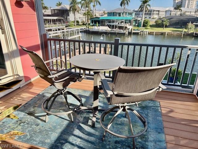 SIESTA ISLES - Residential