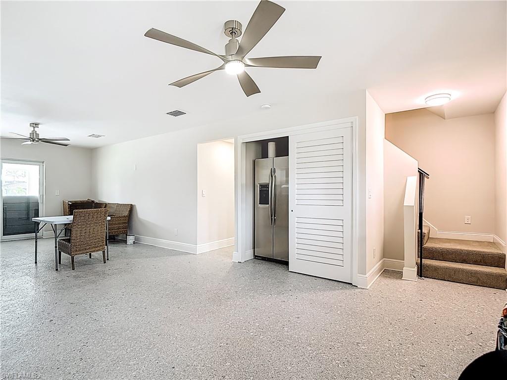 SIESTA ISLES - Residential