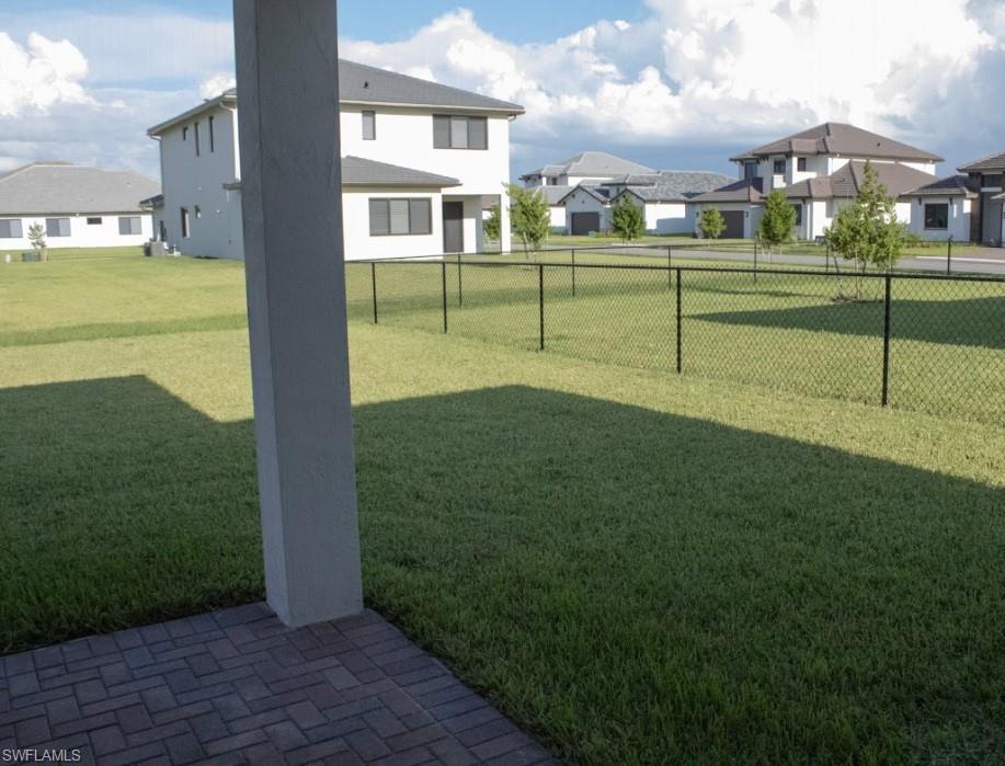 MAPLE RIDGE - Residential