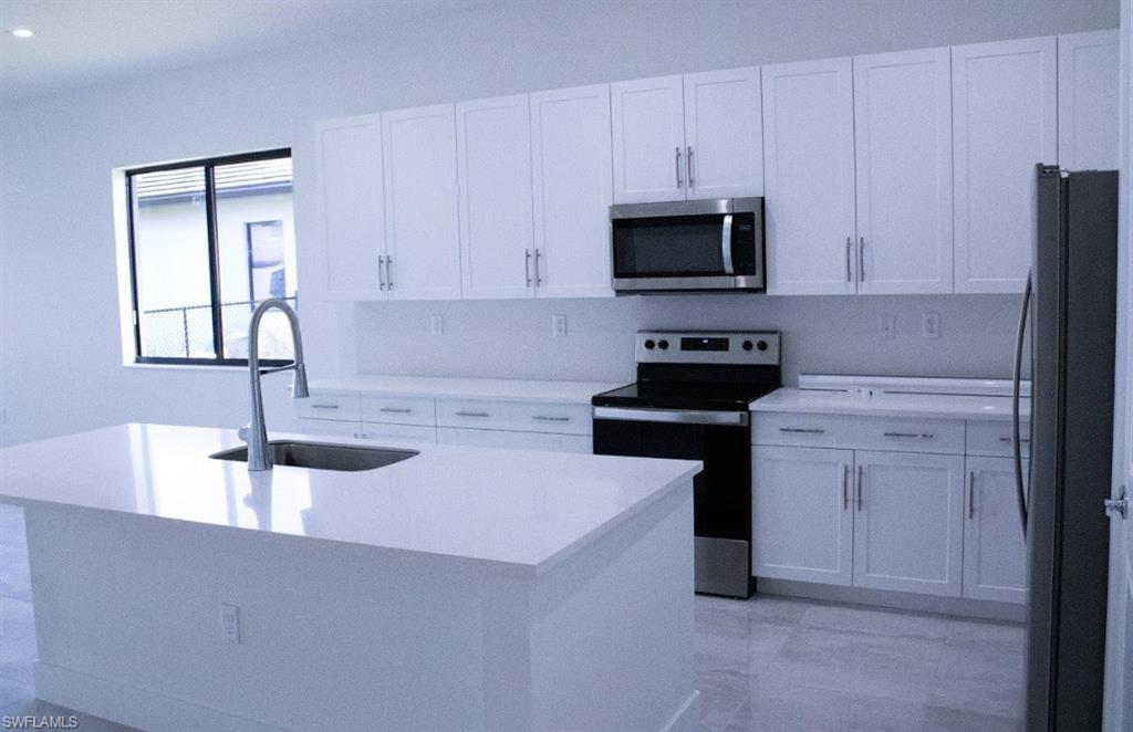 MAPLE RIDGE - Residential