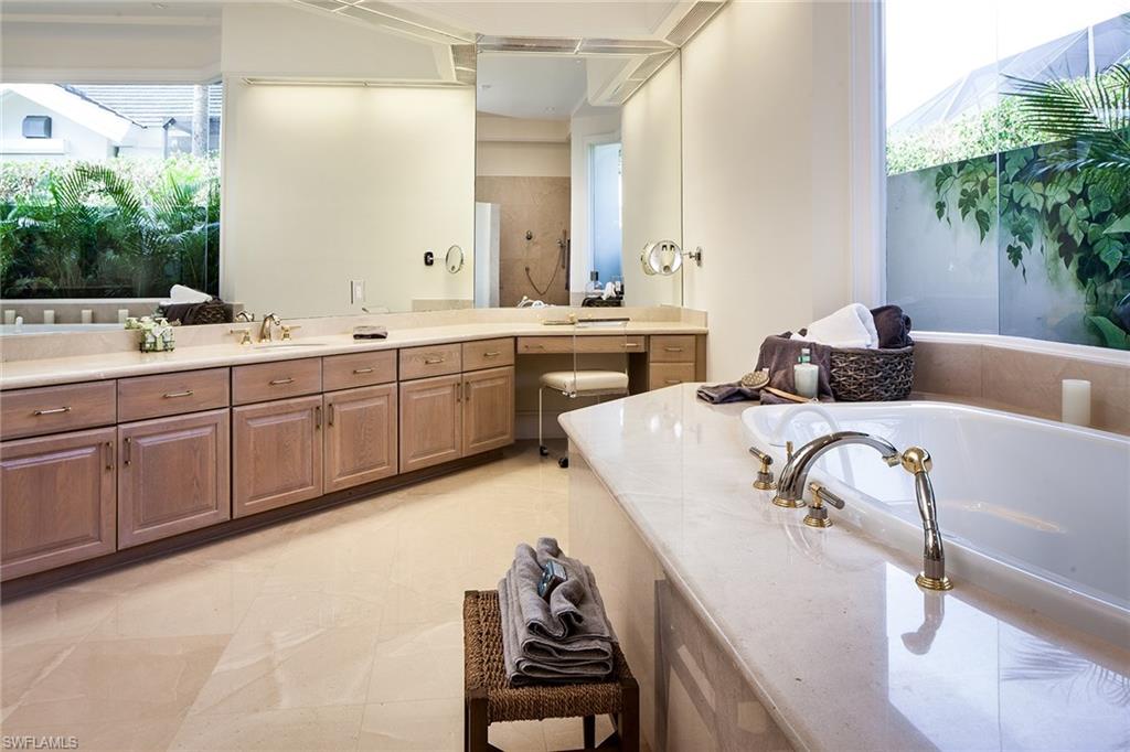 BAY COLONY SHORES - Residential