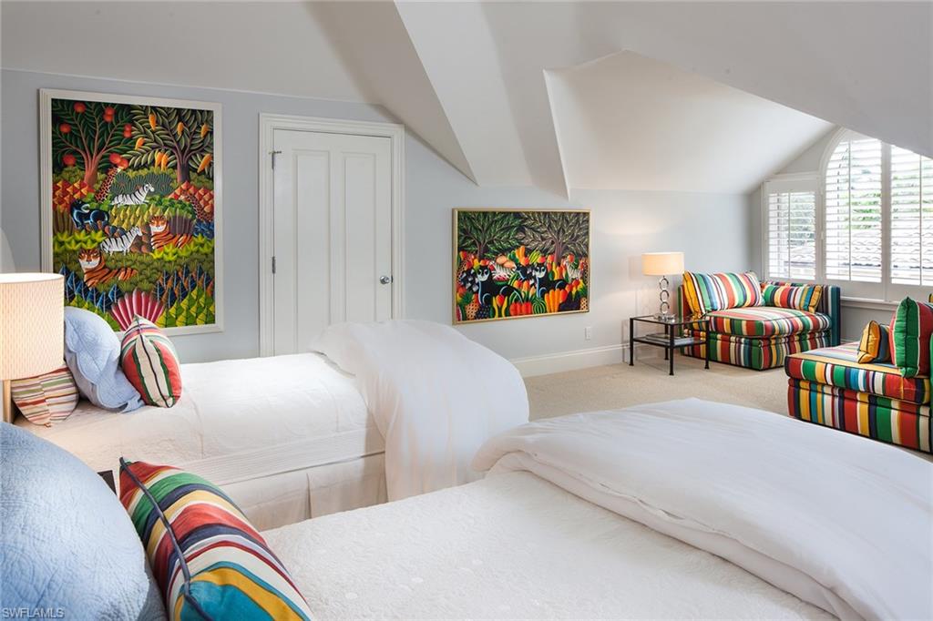 BAY COLONY SHORES - Residential